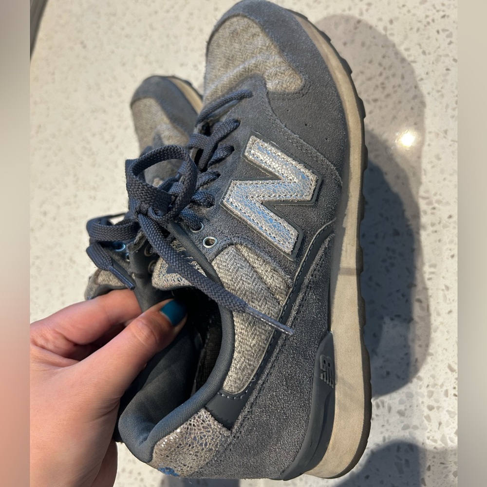 Women’s grey new balance 696
